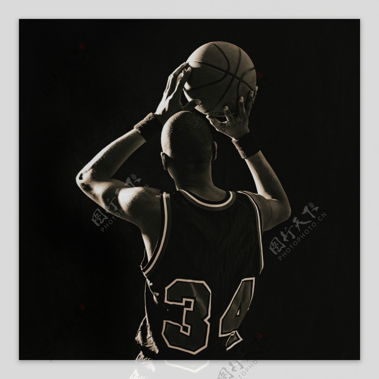 中场的双后 中场的双后